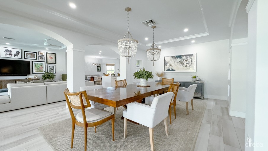 THE SHORES FAMILY HOME - Image 15