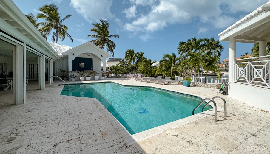 THE SHORES FAMILY HOME - Image 20