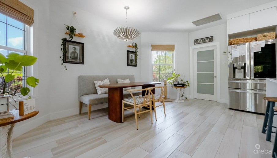 THE SHORES FAMILY HOME - Image 13