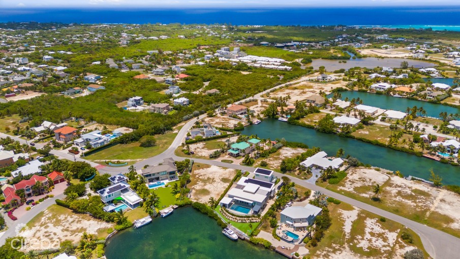 THE SHORES WATER FRONT LOT 0.42 ACRES - Image 6