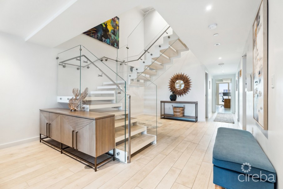 TIDES 4-BED BEACHFRONT CONDO WITH OVERSIZED TERRACE - Image 6