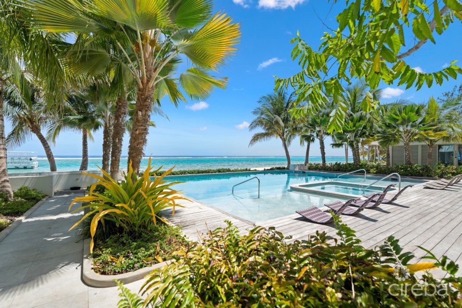 TIDES 4-BED BEACHFRONT CONDO WITH OVERSIZED TERRACE - Image 18