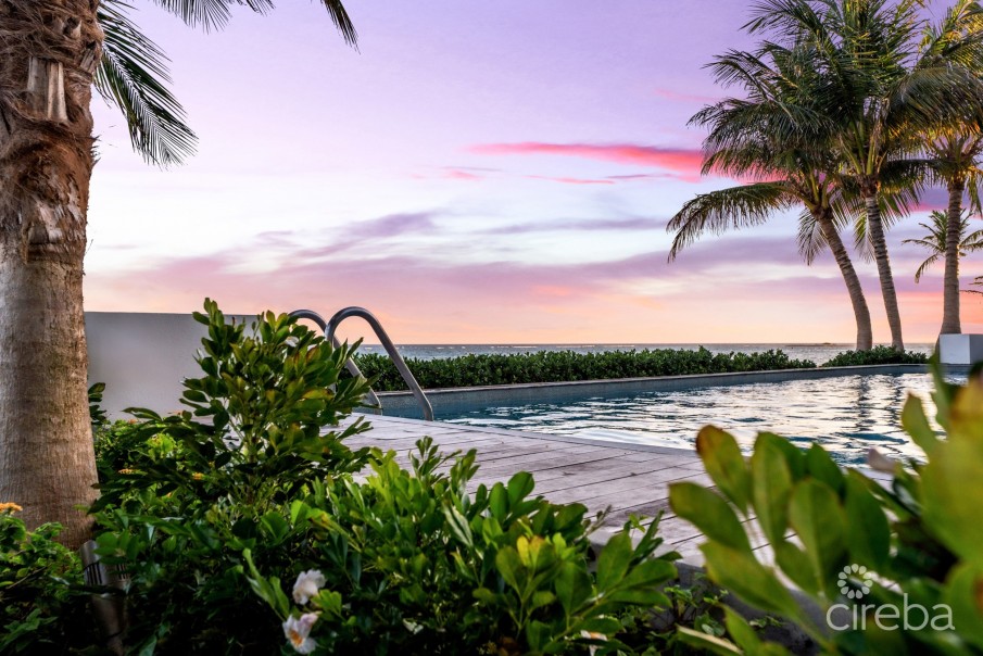TIDES 4-BED BEACHFRONT CONDO WITH OVERSIZED TERRACE - Image 23