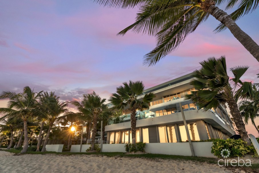 TIDES 4-BED BEACHFRONT CONDO WITH OVERSIZED TERRACE - Image 1