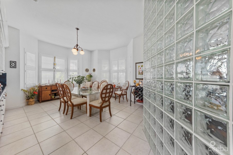TIMELESS PALM ISLAND CIRCLE ESTATE - Image 18