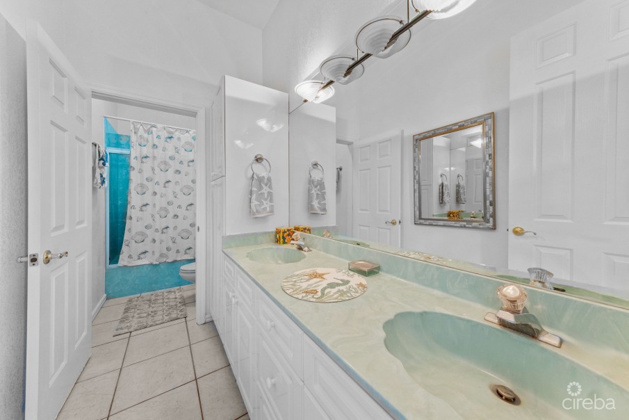 TIMELESS PALM ISLAND CIRCLE ESTATE - Image 22