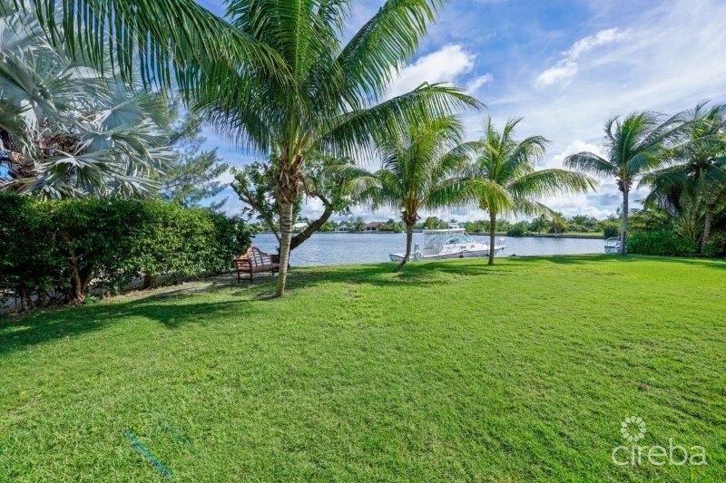 UNIQUE PATRICK’S ISLAND CANAL FRONT HOME WITH GUEST HOUSE AND 3 CAR GARAGE - SOON TO BE GATED! - Image 3