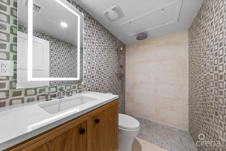 #4 VILLAS PAPPAGALLO - RENOVATED 1 BED / 1 BATH - Image 5