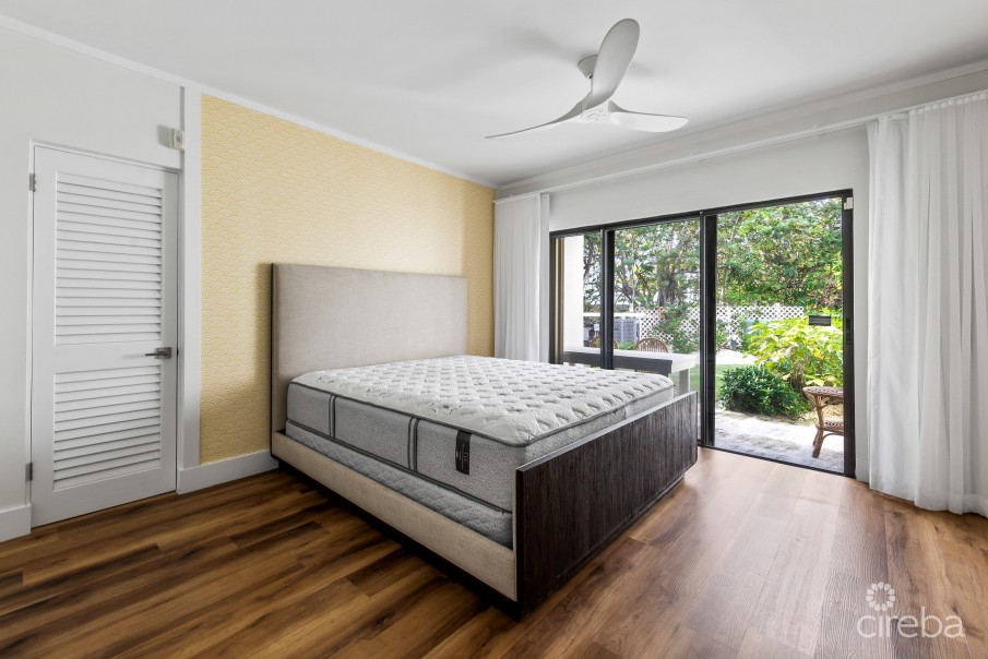 #4 VILLAS PAPPAGALLO - RENOVATED 1 BED / 1 BATH - Image 4