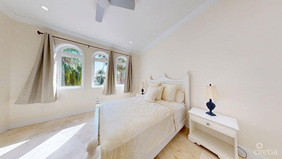 VISCAYA HOME, GOVERNOR'S CREEK - Image 30