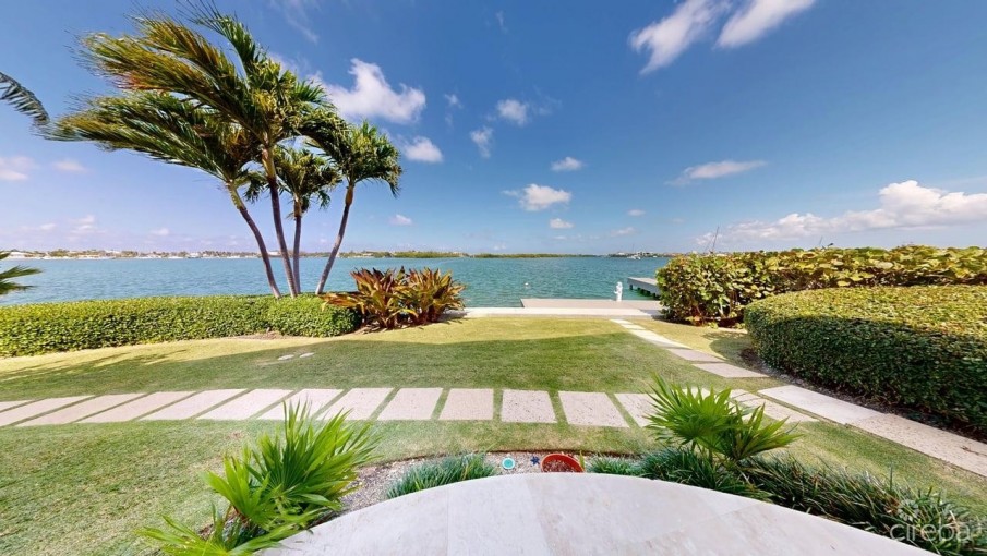VISCAYA HOME, GOVERNOR'S CREEK - Image 6