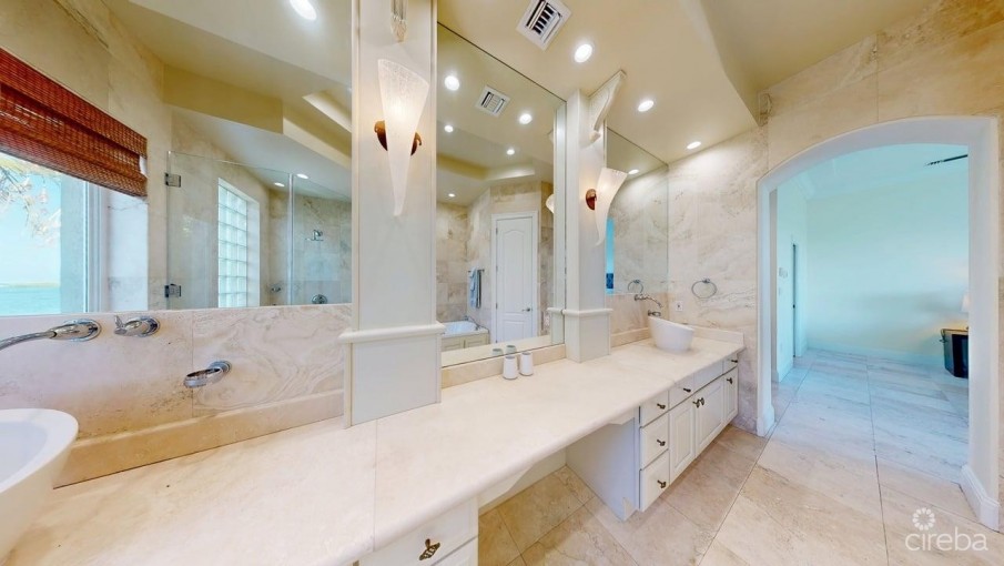 VISCAYA HOME, GOVERNOR'S CREEK - Image 22