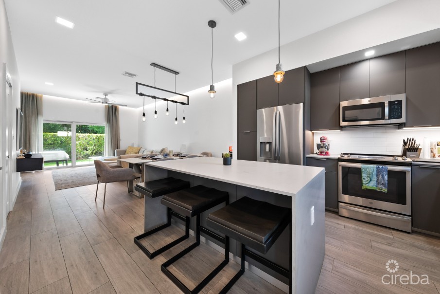 VIVI 14, TWO BEDROOM TOWNHOME - Image 1