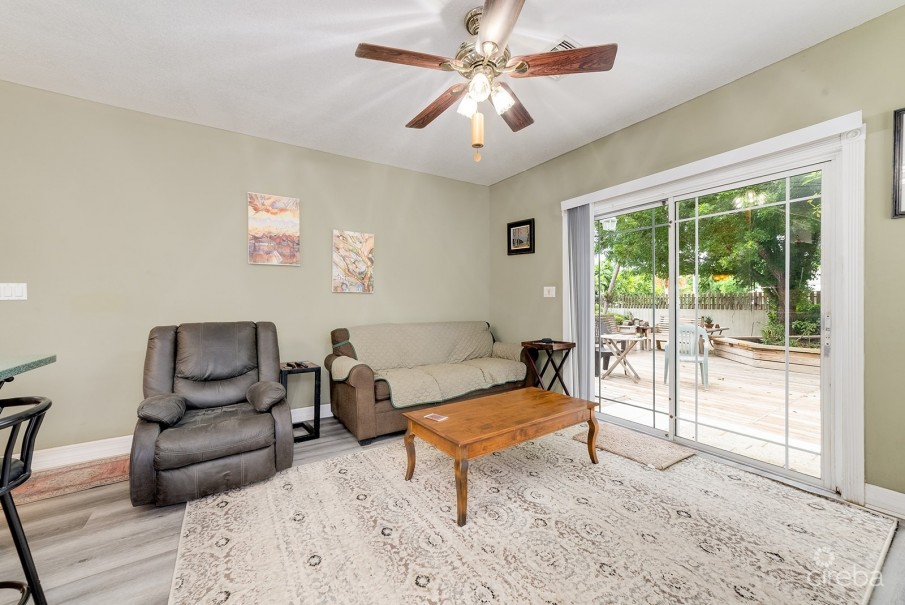 WEST BAY SINGLE FAMILY HOME ON 0.3 ACRE LOT - Image 7