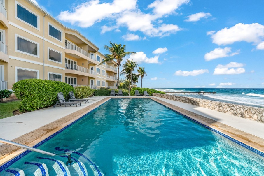 WESTVIEW - PRIME OCEANFRONT 3-BEDROOM RESIDENCE - Image 15