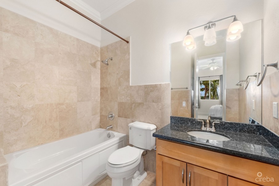 WESTVIEW - PRIME OCEANFRONT 3-BEDROOM RESIDENCE - Image 12